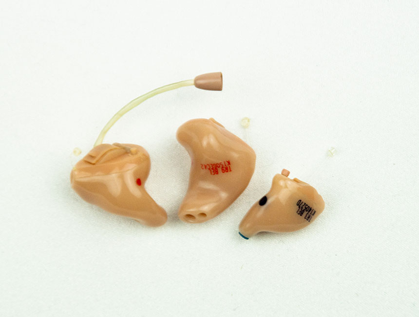 耳穴式補聴器